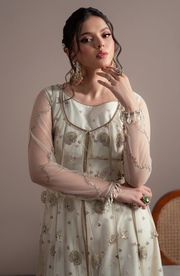 Close-up embroidery details on FAYRA Shirt – Pret Collection Elvin