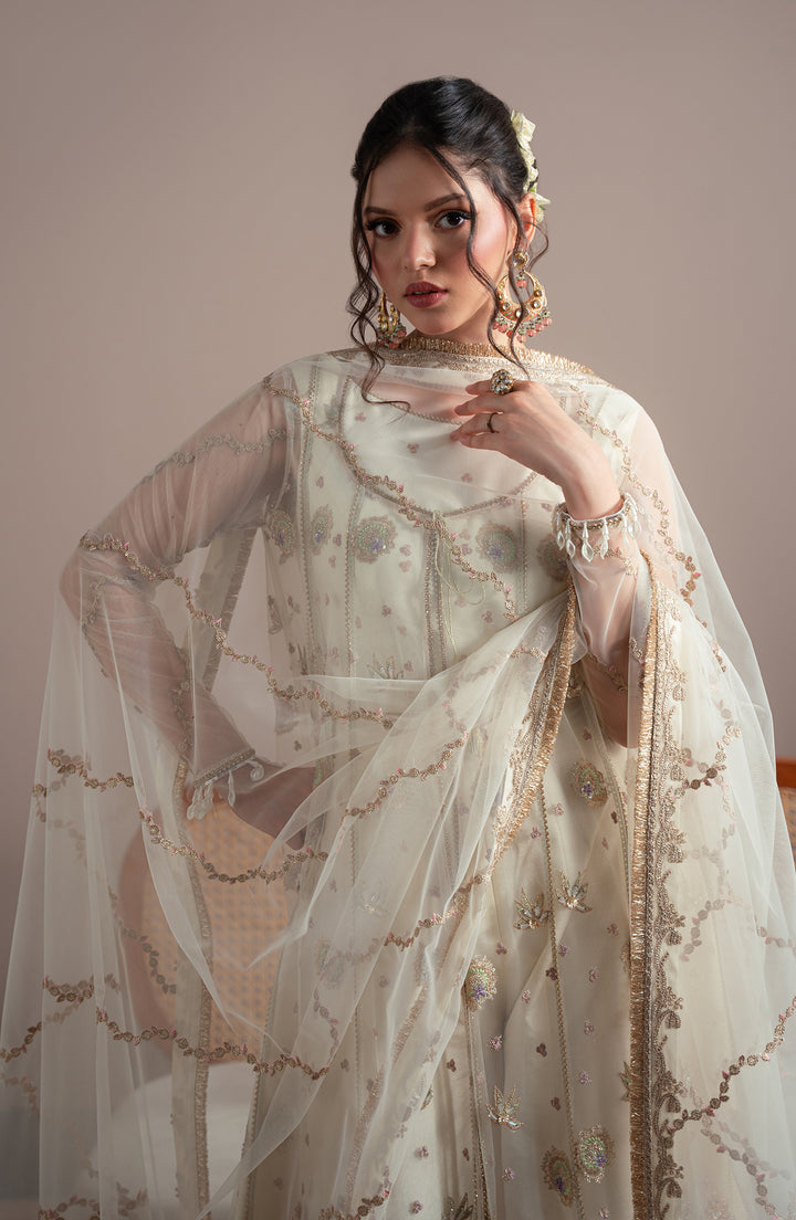 Neckline design of FAYRA Shirt – Pret Collection Elvin by Fabiha Fatima