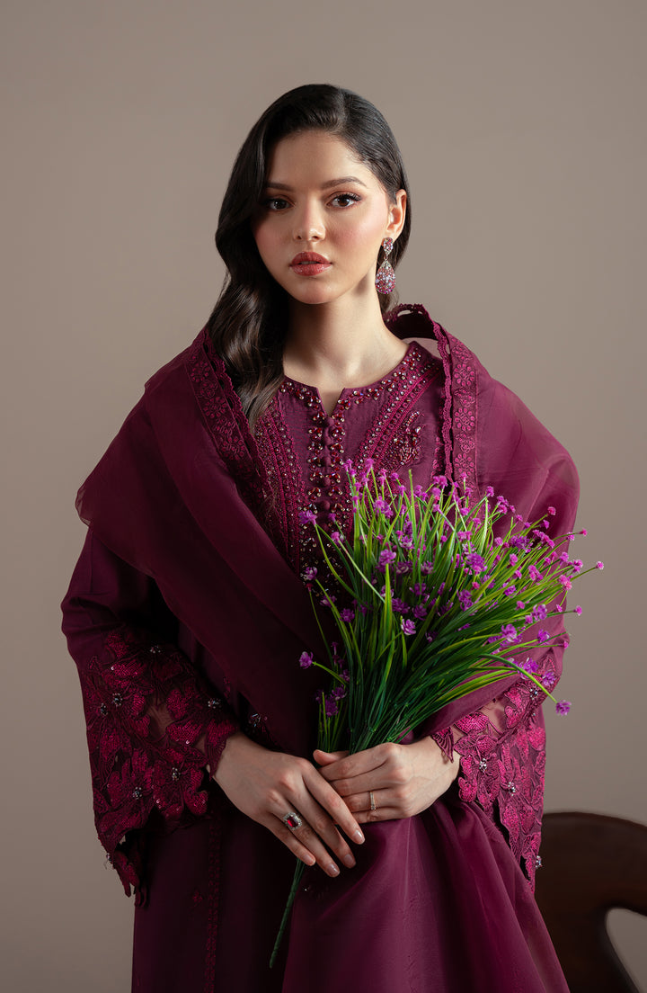 Fabric texture and detailing of Lazel Shirt – Elvin Collection