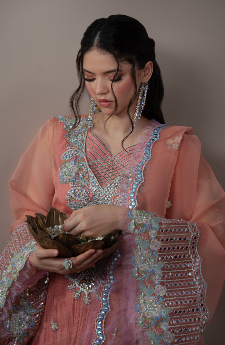 Close-up embroidery details on Roselle Shirt – Pret Collection Elvin